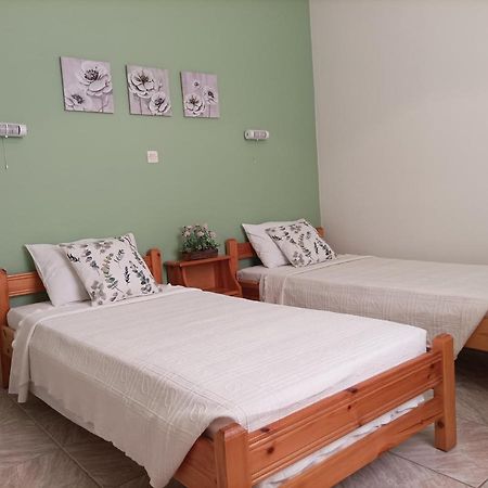 Stella Studios Lixouri Luaran gambar